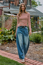 Load image into Gallery viewer, Contrast Seam Turtleneck Knit Top