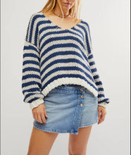Load image into Gallery viewer, Portland Pullover