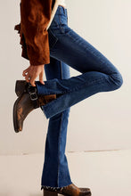 Load image into Gallery viewer, We The Free Level Up Slit Slim Flare Jeans