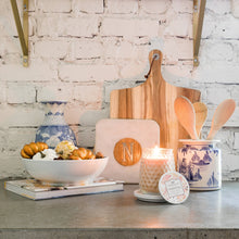Load image into Gallery viewer, Cashmere Kiss Signature Candle