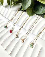 Load image into Gallery viewer, Gold heart necklace: Pearl