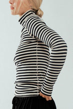 Load image into Gallery viewer, Contrast Seam Turtleneck Knit Top
