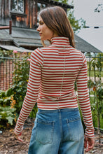 Load image into Gallery viewer, Contrast Seam Turtleneck Knit Top
