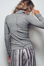 Load image into Gallery viewer, Contrast Seam Turtleneck Knit Top

