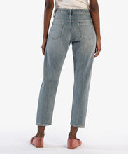 Load image into Gallery viewer, Elizabeth Slouchy High Rise Boyfriend Crop
