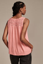 Load image into Gallery viewer, Lace Trim Tank
