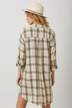 Load image into Gallery viewer, WASHED PLAID SHIRT DRESS
