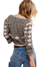 Load image into Gallery viewer, Geo floral Cardi
