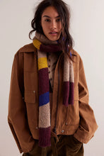Load image into Gallery viewer, Carina Swirl Scarf
