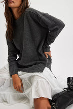 Load image into Gallery viewer, Phoebe Pullover
