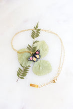 Load image into Gallery viewer, Tiny Flutter Necklace
