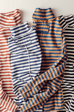 Load image into Gallery viewer, Contrast Seam Turtleneck Knit Top
